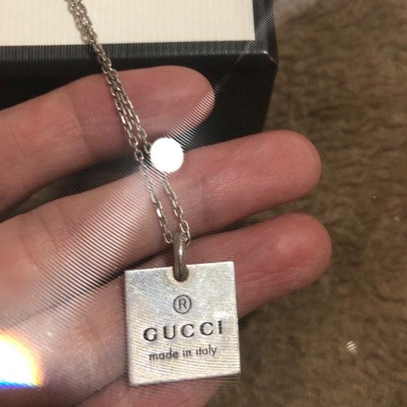 TODAY ONLY:GUCCI Sterling Silver Necklace - complete inclusion (box, card,pouch) - Picture 9 of 10